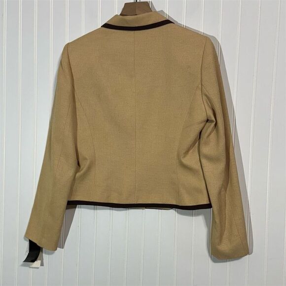 Le Suit Essentials Blazer Jacket 8 NWT Camel Beige Contrast Trim Office Career - Picture 3 of 9